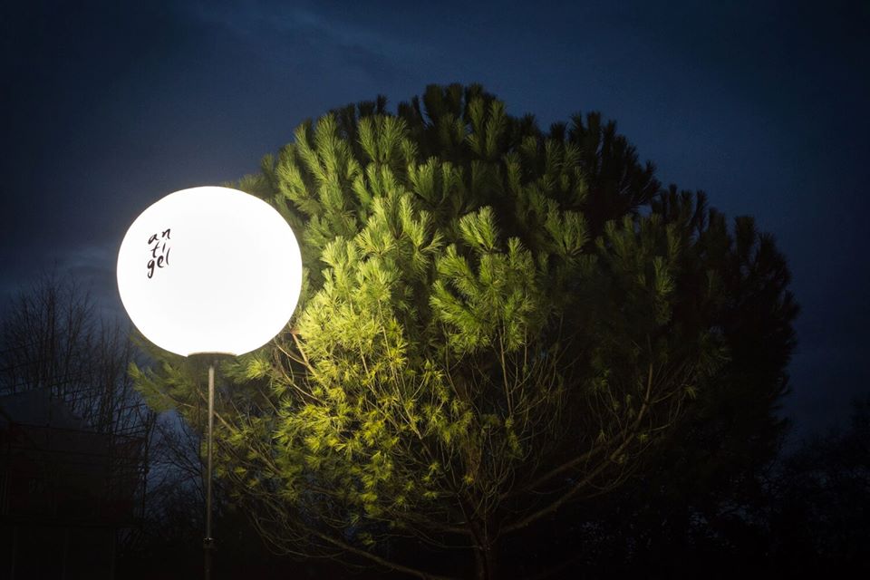 https://www.ballonlumineux.ch/wp-content/uploads/2015/07/ballon-lumineux-festival-antigel-02.jpg